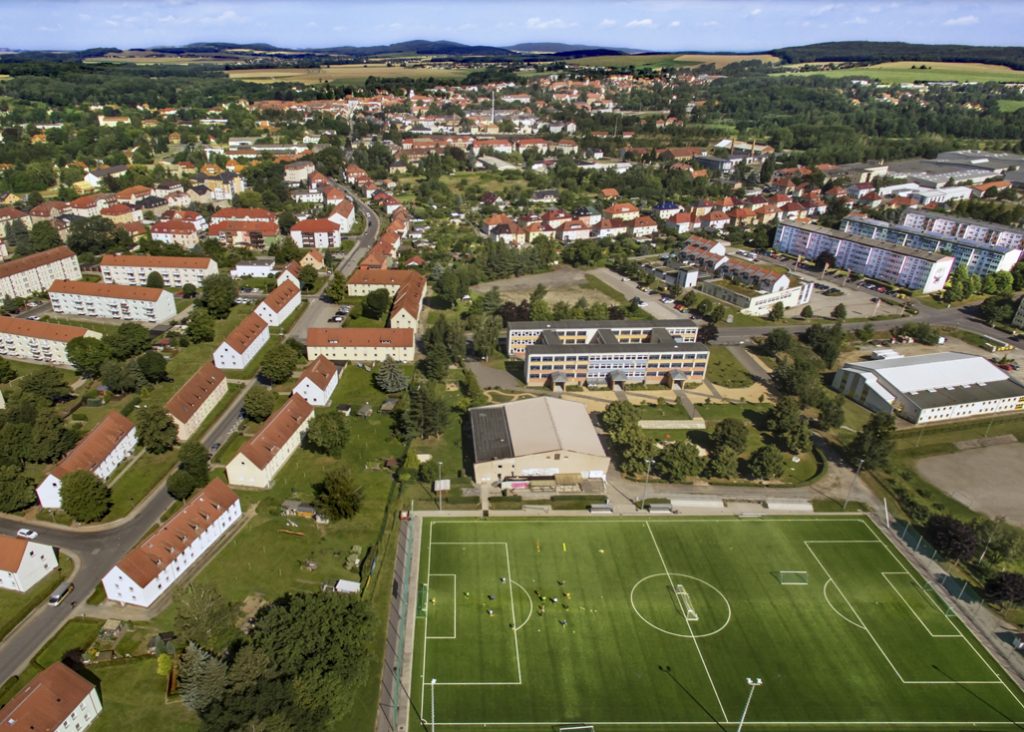 Bischofswerda Süd  - Kunstrasenplatz und Grundschule 